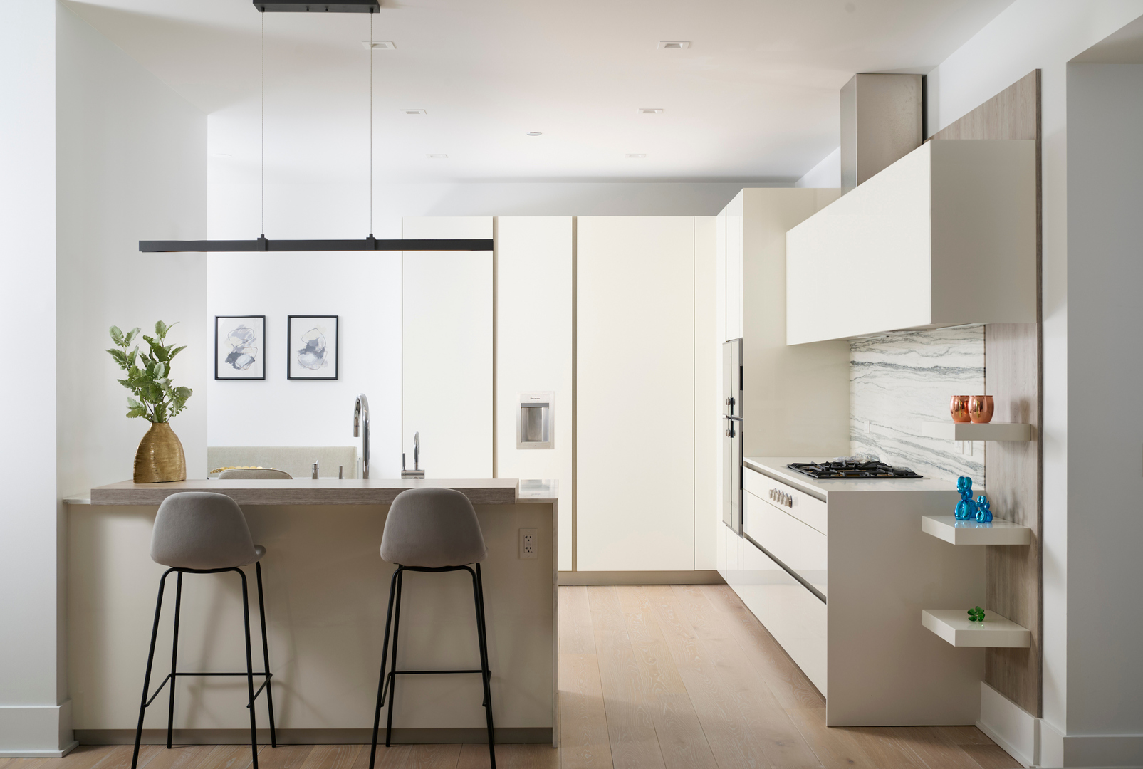 363 E Wacker Drive 2201