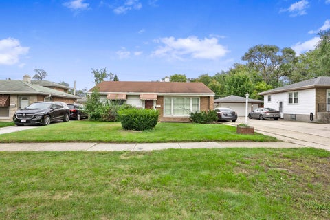 Tiny photo for 17223 Burnham Avenue, Lansing, IL 60438 (MLS # 12776142)