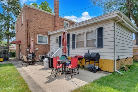 Tiny photo for 526 Bohland Avenue, Bellwood, IL 60104 (MLS # 12503292)