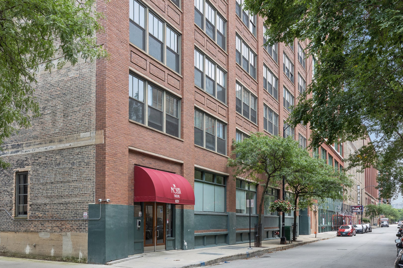 621 S Plymouth Court 511
