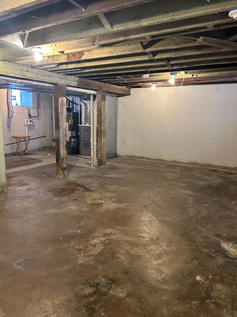 Rockford, Illinois 61102, United States, 5 Bedrooms Bedrooms, ,2 BathroomsBathrooms,Residential,Active,253403