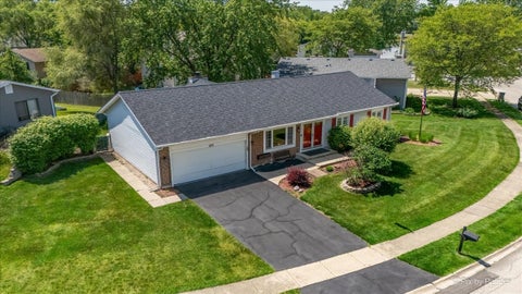 Photo of 858 SHOREWOOD Drive, Bartlett, IL 60103 (MLS # 12651322)