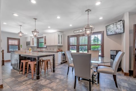Tiny photo for 200 Fulton Street, West Chicago, IL 60185 (MLS # 12634076)