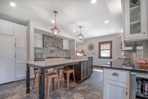 Tiny photo for 200 Fulton Street, West Chicago, IL 60185 (MLS # 12634076)