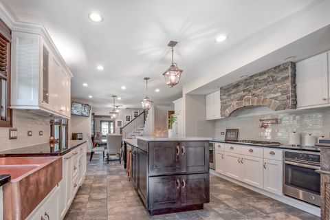 Tiny photo for 200 Fulton Street, West Chicago, IL 60185 (MLS # 12634076)