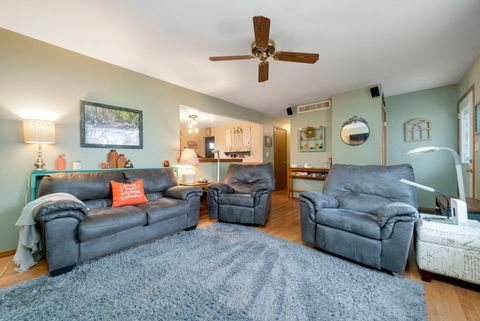 Tiny photo for 1523 Minns Drive, Machesney Park, IL 61115 (MLS # 12525381)