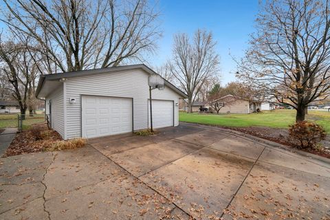 Tiny photo for 1523 Minns Drive, Machesney Park, IL 61115 (MLS # 12525381)