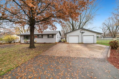 Tiny photo for 1523 Minns Drive, Machesney Park, IL 61115 (MLS # 12525381)