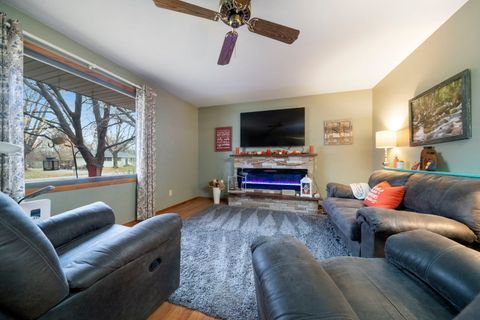 Tiny photo for 1523 Minns Drive, Machesney Park, IL 61115 (MLS # 12525381)