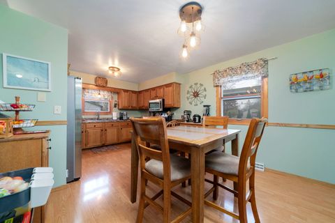 Tiny photo for 1523 Minns Drive, Machesney Park, IL 61115 (MLS # 12525381)