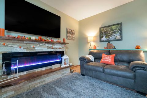 Tiny photo for 1523 Minns Drive, Machesney Park, IL 61115 (MLS # 12525381)