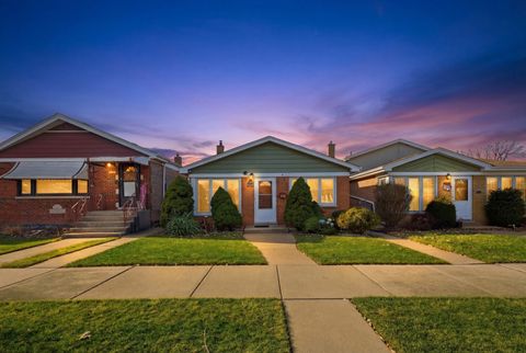 Photo of 5004 S Knox Avenue, Chicago, IL 60632 (MLS # 12547709)