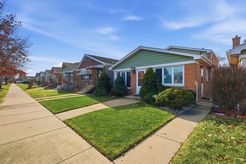 Tiny photo for 5004 S Knox Avenue, Chicago, IL 60632 (MLS # 12547709)