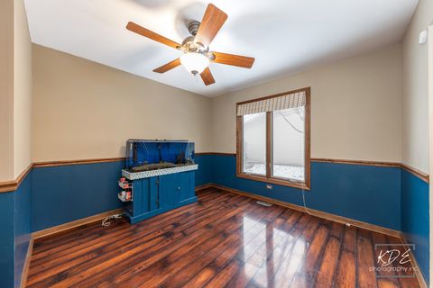 Tiny photo for 515 Cimarron Drive W, Aurora, IL 60504 (MLS # 12518643)