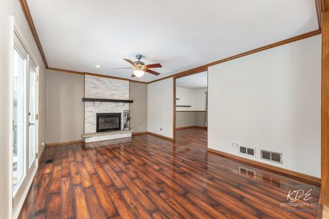 Tiny photo for 515 Cimarron Drive W, Aurora, IL 60504 (MLS # 12518643)