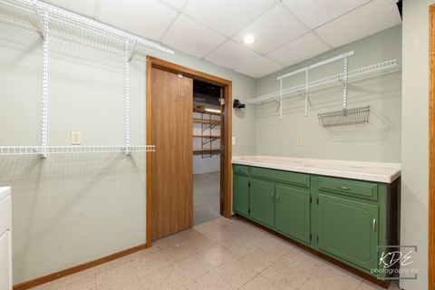 Tiny photo for 515 Cimarron Drive W, Aurora, IL 60504 (MLS # 12518643)