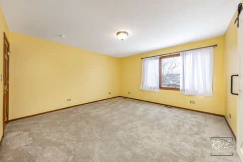 Tiny photo for 515 Cimarron Drive W, Aurora, IL 60504 (MLS # 12518643)