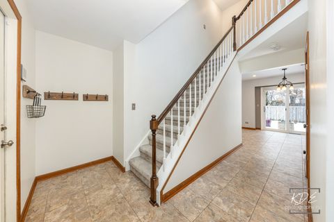 Tiny photo for 515 Cimarron Drive W, Aurora, IL 60504 (MLS # 12518643)