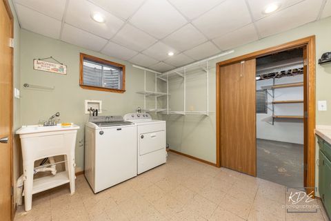 Tiny photo for 515 Cimarron Drive W, Aurora, IL 60504 (MLS # 12518643)