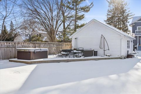 Tiny photo for 315 Bartram Road, Riverside, IL 60546 (MLS # 12557028)
