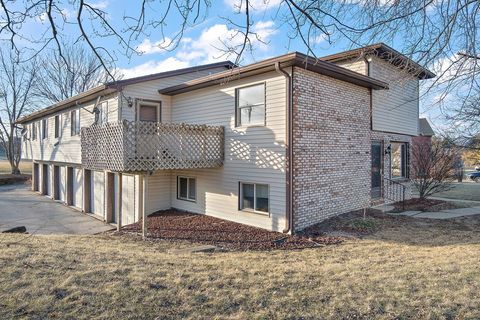 Photo of 101 N Orr Drive #1, Normal, IL 61761 (MLS # 12555355)