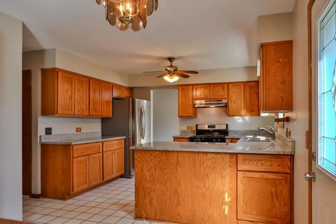 Tiny photo for 1125 darin Drive, Lockport, IL 60441 (MLS # 12629217)