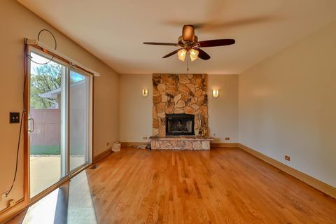 Tiny photo for 1125 darin Drive, Lockport, IL 60441 (MLS # 12629217)