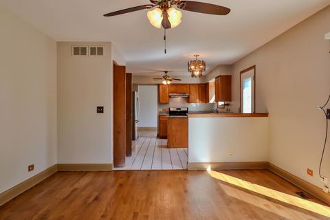 Tiny photo for 1125 darin Drive, Lockport, IL 60441 (MLS # 12629217)