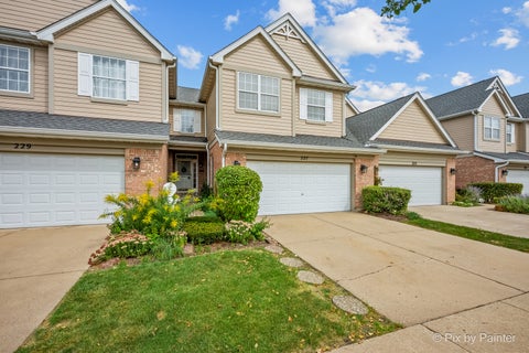 Tiny photo for 227 Wimbledon Place, Bloomingdale, IL 60108 (MLS # 12787976)