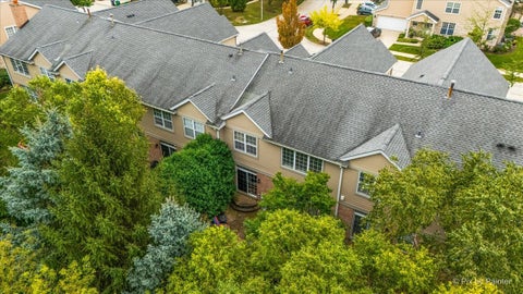 Tiny photo for 227 Wimbledon Place, Bloomingdale, IL 60108 (MLS # 12787976)