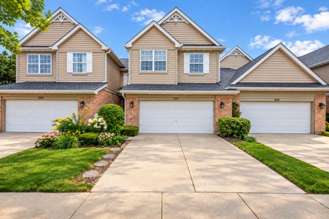 Photo of 227 Wimbledon Place, Bloomingdale, IL 60108 (MLS # 12787976)