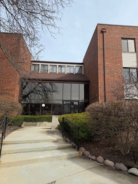 Photo of Northbrook, IL 60062 (MLS # 12580638)