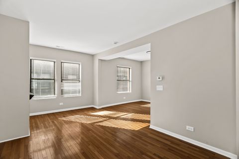 Tiny photo for 4525 S Drexel Boulevard #3W, Chicago, IL 60653 (MLS # 12605111)