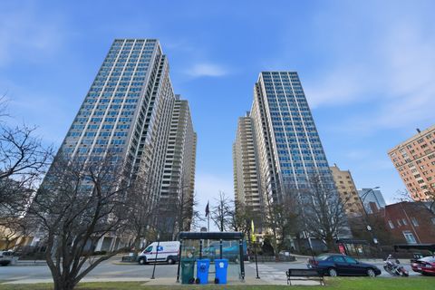 Photo of 4250 N Marine Drive #1223, Chicago, IL 60613 (MLS # 12609457)