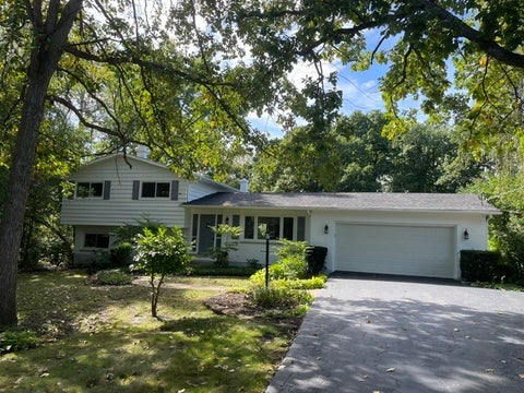 Photo of 26890 N Longwood Road, Lake Forest, IL 60045 (MLS # 12768838)