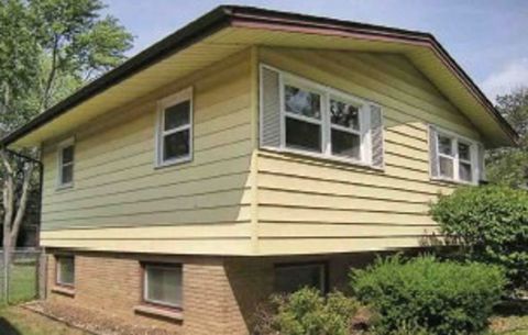 Tiny photo for 18864 Greenbay Avenue, Lansing, IL 60438 (MLS # 12502384)