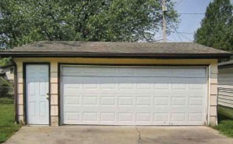 Tiny photo for 18864 Greenbay Avenue, Lansing, IL 60438 (MLS # 12502384)