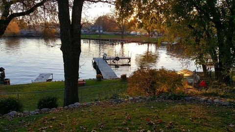 Tiny photo for 182 Riverside Island Drive, Fox Lake, IL 60020 (MLS # 12614595)