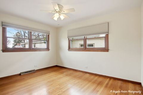 Tiny photo for 182 Riverside Island Drive, Fox Lake, IL 60020 (MLS # 12614595)