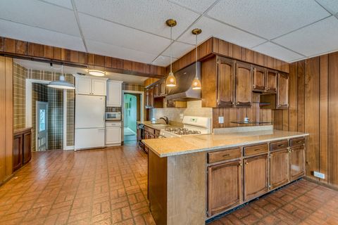 Tiny photo for 7540 W Rosedale Avenue, Chicago, IL 60631 (MLS # 12534192)