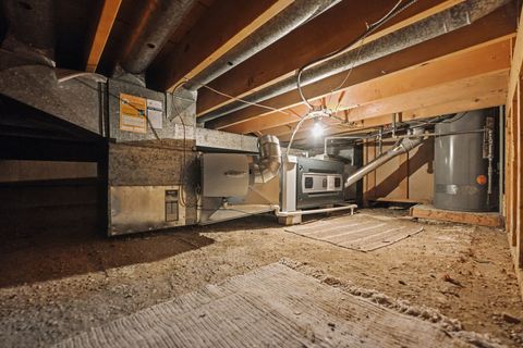 Tiny photo for 118 S Evergreen Avenue, Addison, IL 60101 (MLS # 12550946)