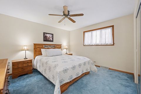 Tiny photo for 118 S Evergreen Avenue, Addison, IL 60101 (MLS # 12550946)