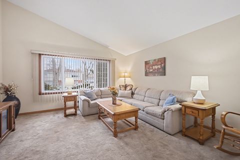 Tiny photo for 118 S Evergreen Avenue, Addison, IL 60101 (MLS # 12550946)