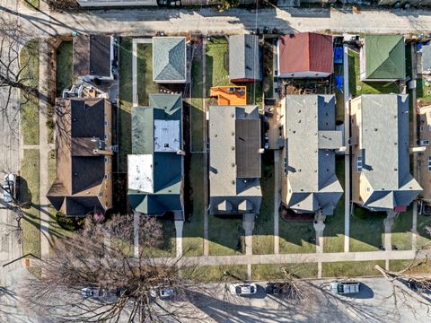 Tiny photo for 4907 Sherwin Avenue, Skokie, IL 60077 (MLS # 12587710)