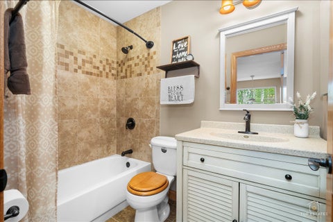 Tiny photo for 312 Greenview Drive, Crystal Lake, IL 60014 (MLS # 12630061)