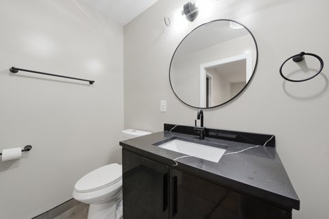 Tiny photo for 6828 S Champlain Avenue, Chicago, IL 60637 (MLS # 12705886)