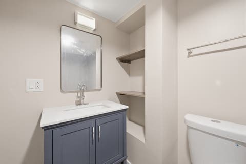 Tiny photo for 6828 S Champlain Avenue, Chicago, IL 60637 (MLS # 12705886)