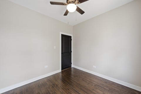 Tiny photo for 6828 S Champlain Avenue, Chicago, IL 60637 (MLS # 12705886)