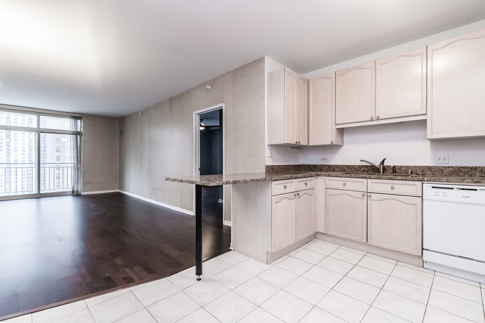 21 W CHESTNUT Street 1602