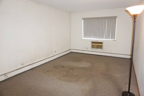 Tiny photo for 5 Villa Verde Drive #115, Buffalo Grove, IL 60089 (MLS # 12612799)